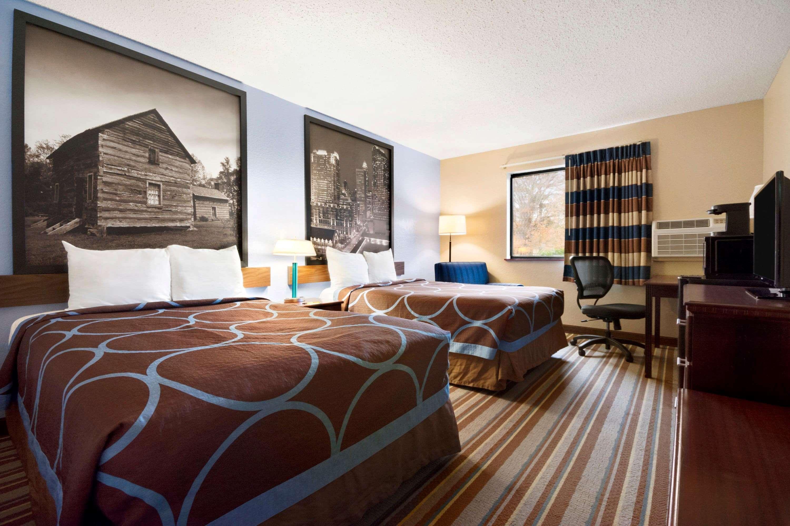 Super 8 By Wyndham Charlotte University Exterior foto